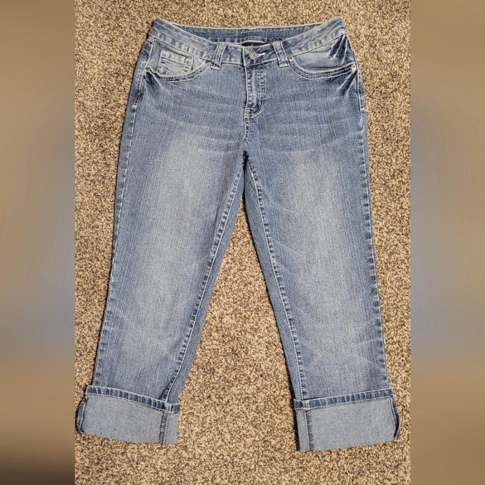 V.S.K. Capri Jeans Size 4